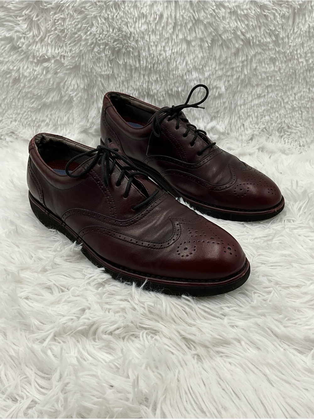 Vintage Rockport DreSports Oxfords Size 9.5M Burgundy Leather Brogue Oxfords
